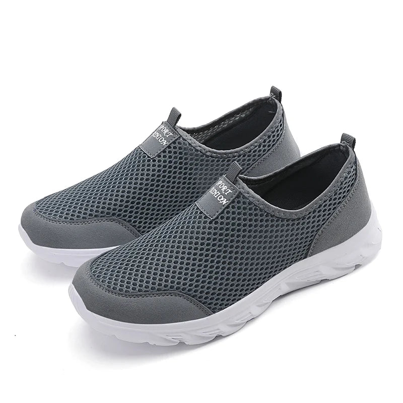 Lightweight Breathable Men’s Casual Shoes – Slip-On Outdoor Walking Sneakers (Size 39–47)