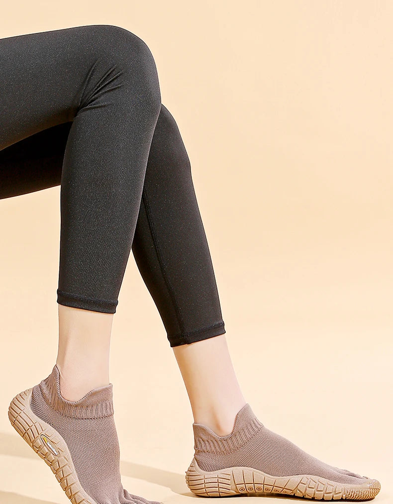 Five Finger Barefoot Shoes – Split Toe Minimalist Outdoor & Yoga Sneakers