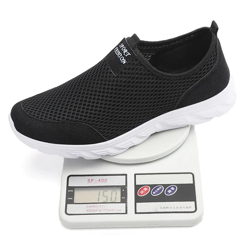 Lightweight Breathable Men’s Casual Shoes – Slip-On Outdoor Walking Sneakers (Size 39–47)