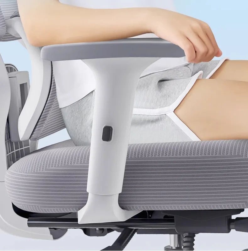 Ergonomic Gaming & Office Chair – Reclining with Lumbar Support & 4D Armrests