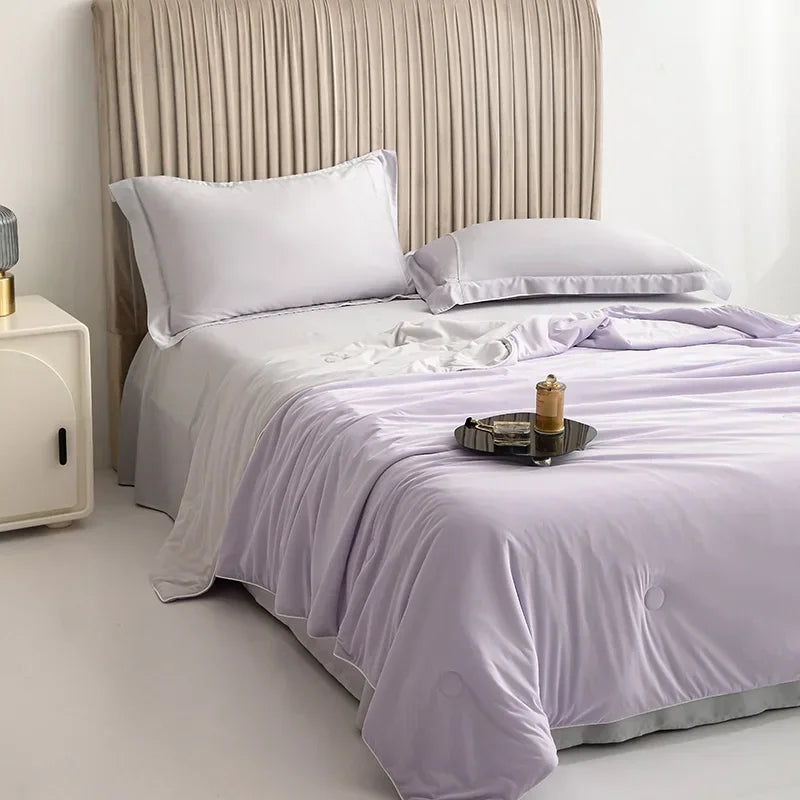Ice Silk Cooling Comforter – Lightweight Summer Blanket (Twin/King)