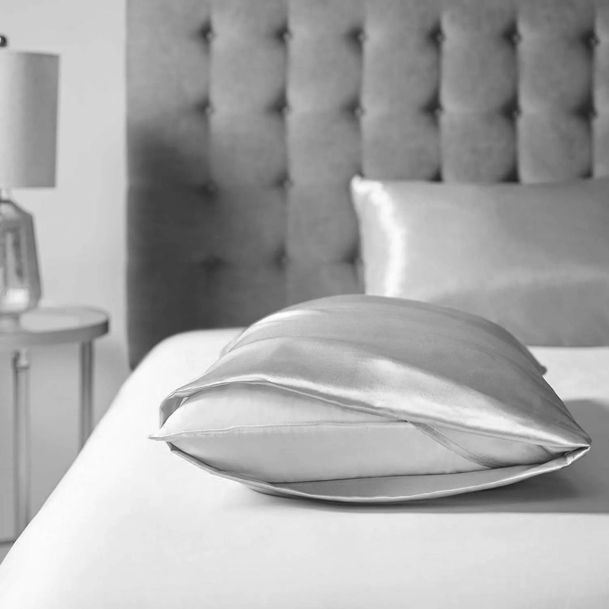 Natural Mulberry Silk Pillowcase – Silky Smooth Standard & Queen Size