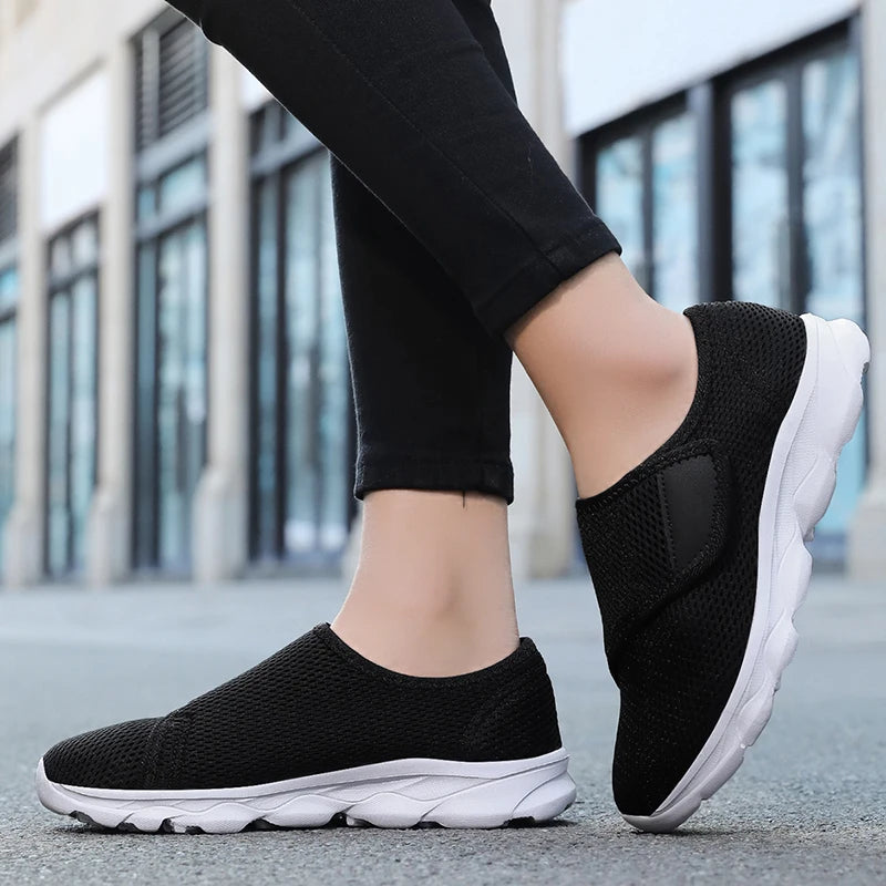 Orthopedic Wide Fit Walking Shoes – Adjustable Support for Everyday Comfort