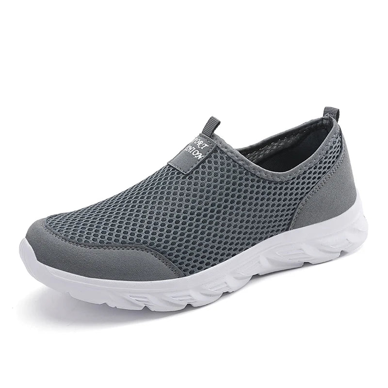 Lightweight Breathable Men’s Casual Shoes – Slip-On Outdoor Walking Sneakers (Size 39–47)