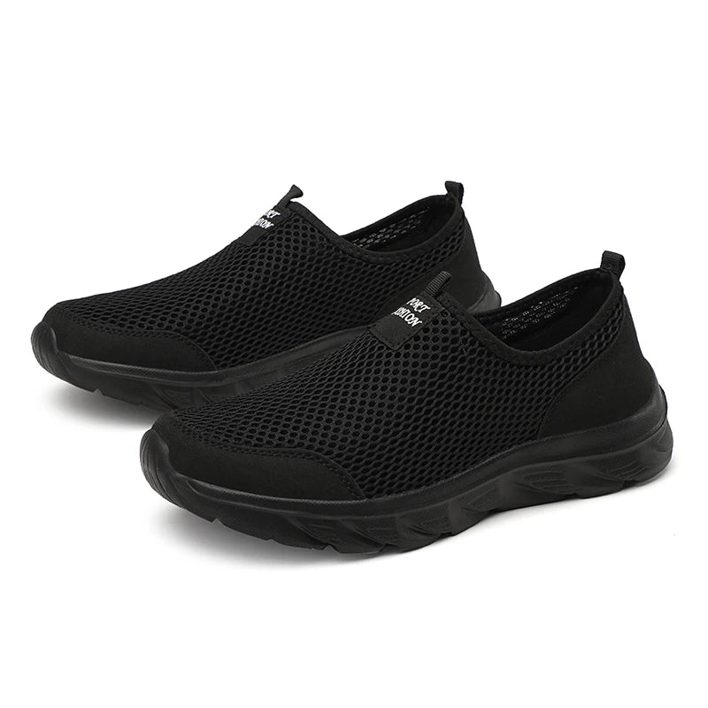 Lightweight Breathable Men’s Casual Shoes – Slip-On Outdoor Walking Sneakers (Size 39–47)