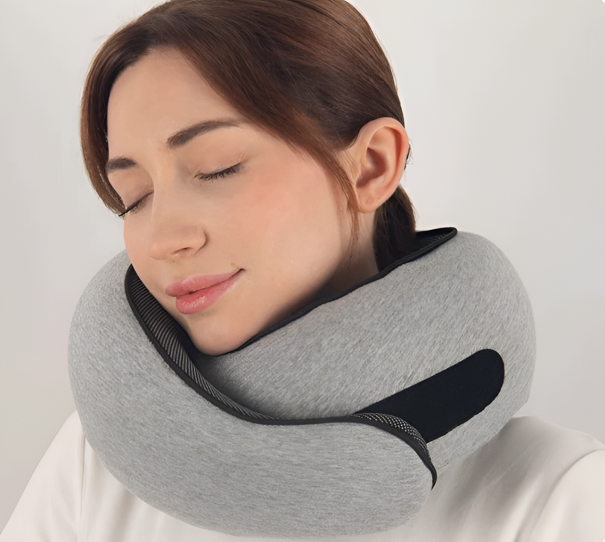 Intelligent Memory Foam Support Engineered for Deep Rest on the Move.